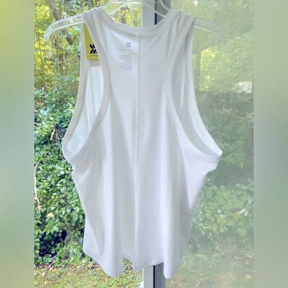 NWT all in motion XXL white tank with crew neck. Moisture wicking quick dry. - Picture 4 of 7